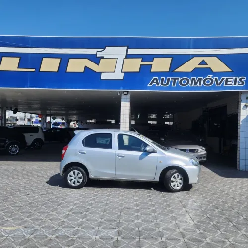 Toyota Etios X 1.3 Flex 16V 5P Mec. 2017