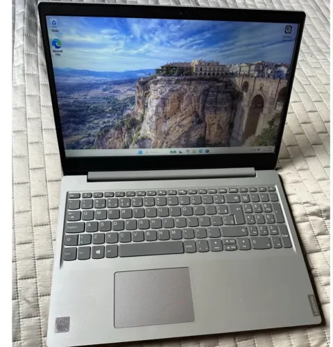 Notebook Lenovo Ideapad i5 10° + 12GB de RAM