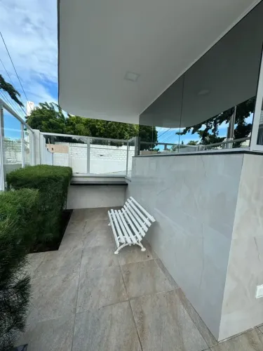 Apartamento de 152m² no Cocó, com 3 quartos e 2 vaga.