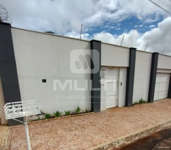Casa - JARDIM KARAIBA