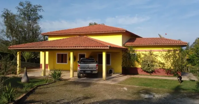 Sítio 42000m2 em Cesário Lange com casa caseiro e linda casa sede