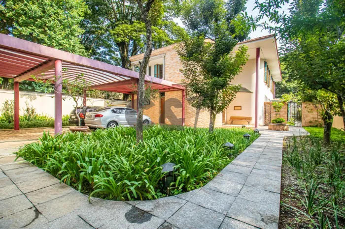 Sobrado Residencial - 4 Dormitórios (Suítes) à Venda no Alto da Boa Vista- São Paulo/SP.