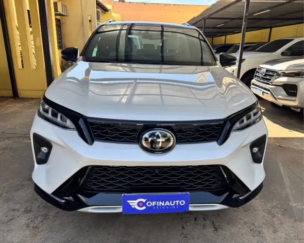 Toyota Hilux SW4 Diamond 2.8 TB 4X4 Die. Aut. 2024