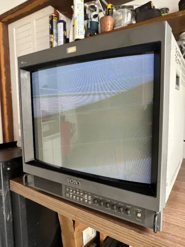 Monitor Sony Trinitron PVM 20M4U CRT