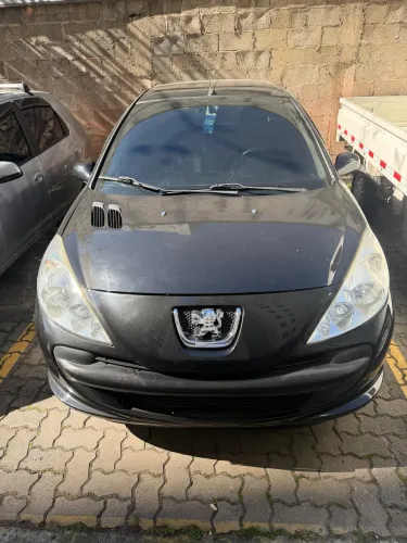 Peugeot 207 XR 1.4 Flex 8V 5P 2010