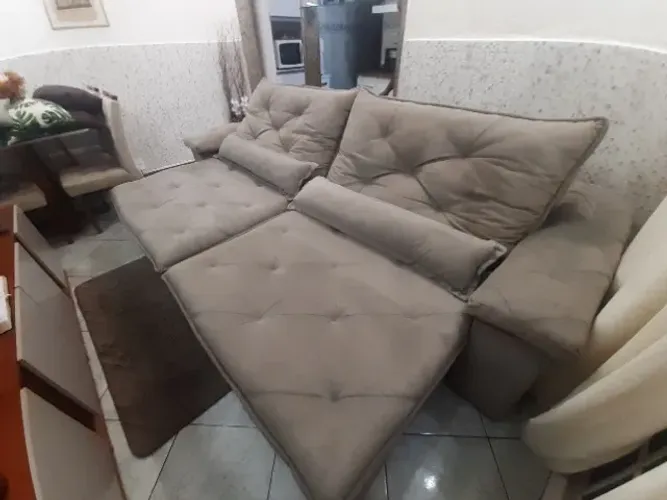Sofá Retrátil cor cinza