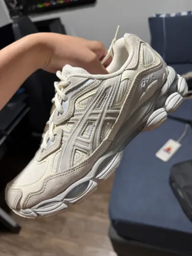 Tênis Asics Gel NYC - 38