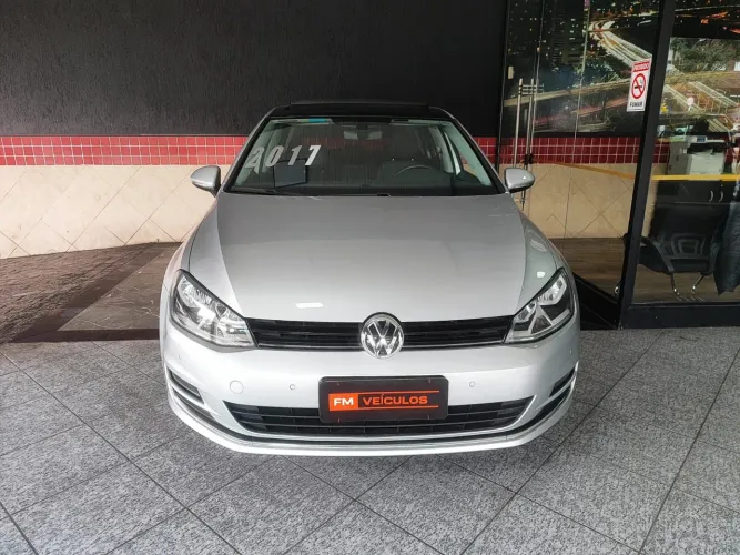 Volkswagen Golf Highline 1.4 TSI Total Flex Aut. 2017