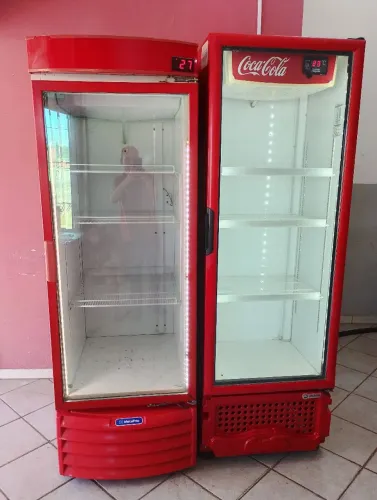 GELADEIRA EXPOSITORA E CERVEJEIRA TODAS FUNCIONANDO PERFEITAMENTE 220 VOLTS ENTREGA GRATIS
