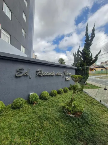 Apartamento com sacada e Churrasqueira Centro de Araucária