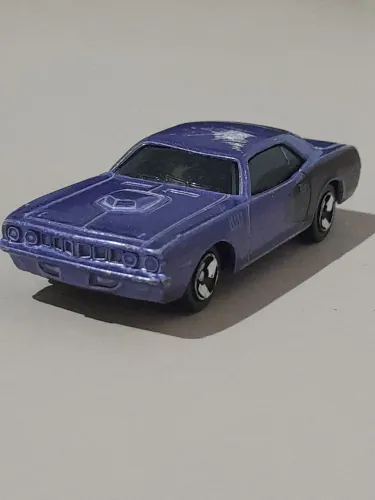 Carrinho miniatura Plymouth cuda maisto