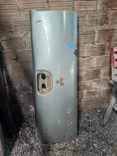 Tampa traseira triton 2015