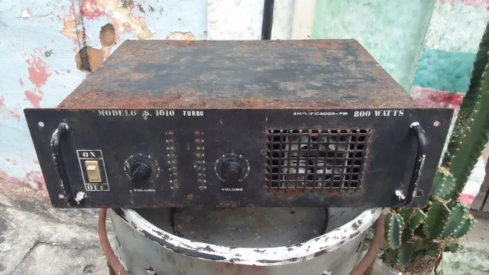 Aplificador-pm 800 watts