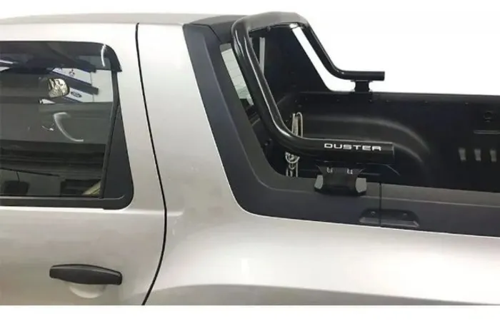 Santo Antonio Renaut Oroch Express 2016 A 2021 Preto, instalado