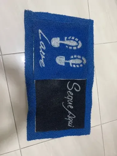 Tapete sanitarizante , álcool etc