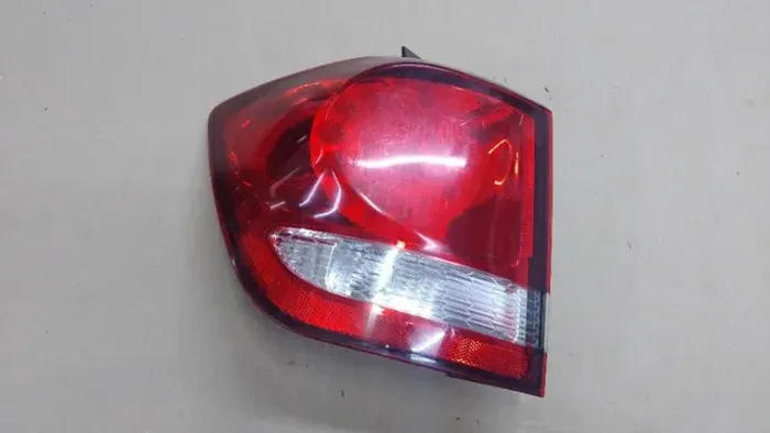Lanterna Dodge Journey 