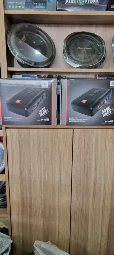 Caixa slim jbl amplificada 