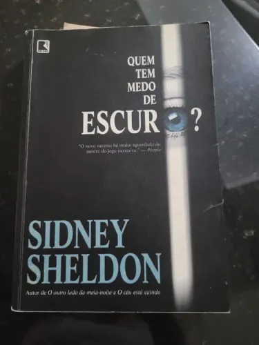 Quem tem medo do escuro - Sidney Sheldon