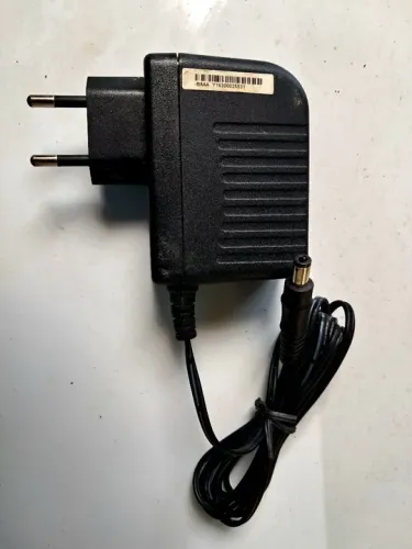 Fonte 12v 1.5A