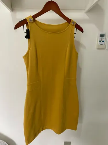 Vestido amarelo tamanho P