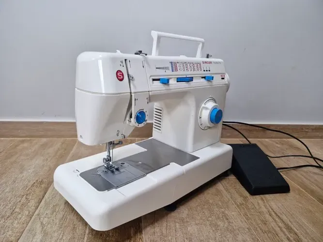 Singer facilita pro 