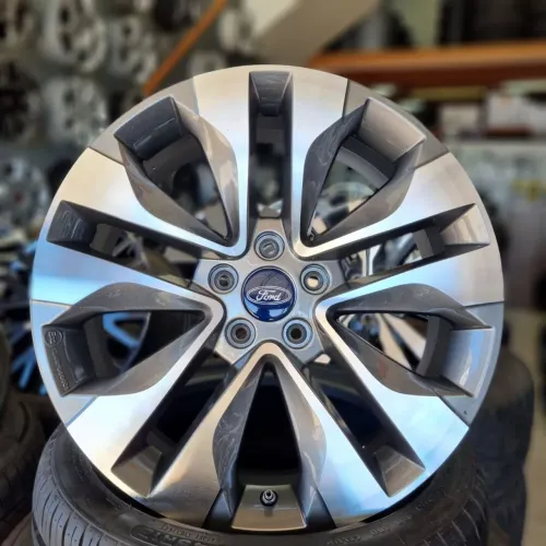 Jogo de rodas usadas aro 18 5x108 Chery Tiggo 8 *serve em Ford Fusion, Focus, etc