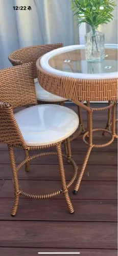 Conjunto Mesa e Cadeiras em Vime - Novo