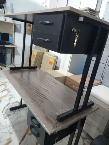 Mesa para escritório 1,20 x 0,60 com gaveta 