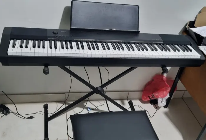 Piano Digital Casio CDP-130BK completo
