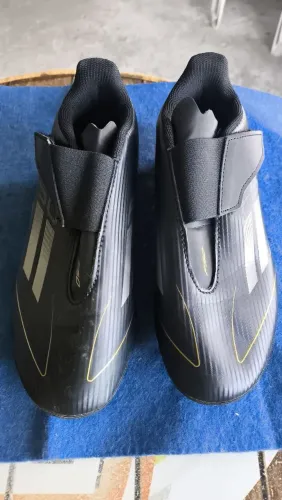 Chuteira campo Adidas F50 n° 33
