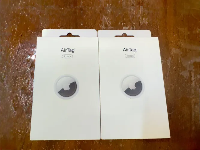 Apple AirTag - 2 Caixas (4 unidades cada) - Total 8 unidades! | NOVOS e LACRADOS!