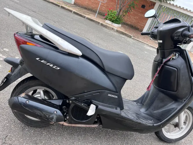 Honda Lead preto fosco