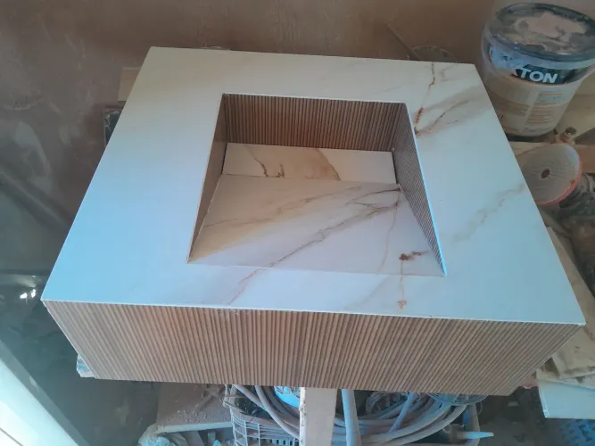 Cuba de Banheiro Quadrada em Porcelanato
