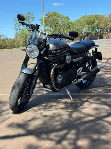 Triumph Speed Twin 1200cc 2019 - Impecável 