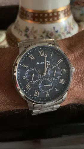 Relógio Akium Vivara Masculino - Elegância e Precisão