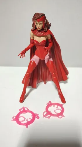 Action Figure - Scarlet Witch