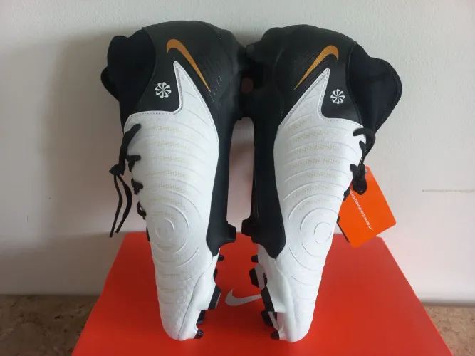 Chuteira nike phantom Luna academy unissex com botinha original. 