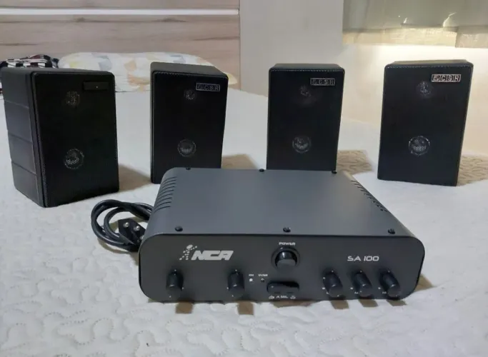 Só hije!!! Kit de Som Ambiente / Amplificador NCA SA-100 c/ 4 Caixas CSR