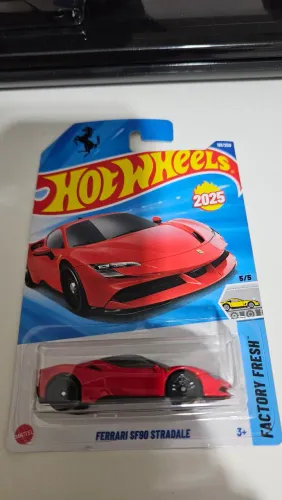 Carrinho Hot Wheels Ferrari SF90 Stradale