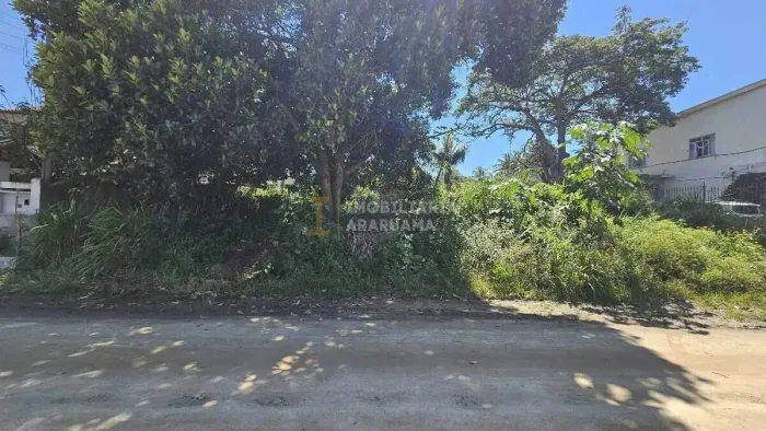 Terreno Amplo Próximo à Lagoa de Araruama  Conforto, Lazer e Ótima Localização!