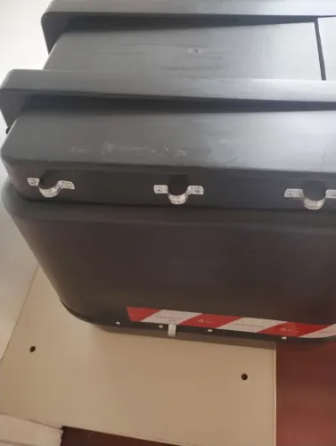 Baú 135 litros ( SEM SUPORTE) ser em qualquer moto.