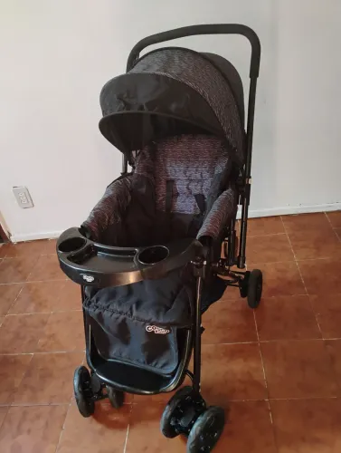 Carrinho de Bebê Cosco