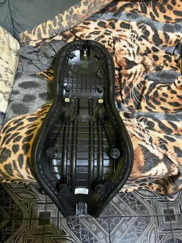 Vendo banco com SissyBar