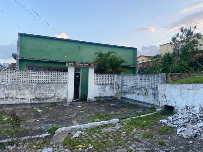 Casa Para ponto comercial no centro de Mamanguape