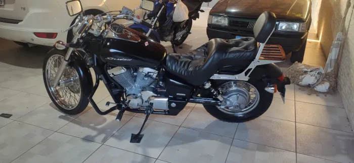 Moto extremamente conservada