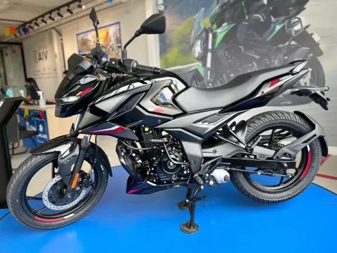 BAJAJ DOMINAR PULSAR N150 25/26 - 3 ANOS DE GARANTIA!
