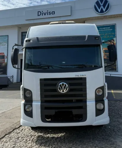 VW 24.280 CRM 6X2 - 21/22 - CARROCERIA
