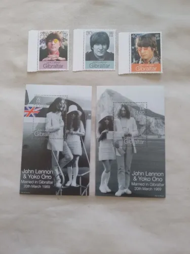 Lote de selos John Lennon e Yoko ono.