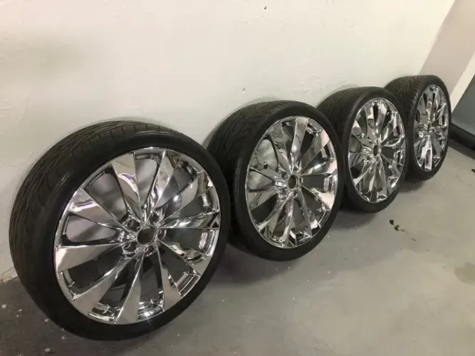 Jogo de Rodas Aro 20 modelo Passat CC Cromadas