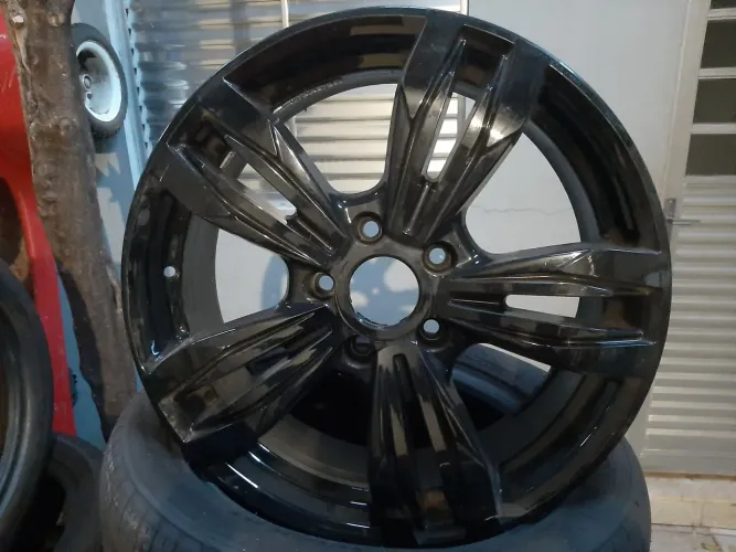 Roda aro 18 Bmw 320 Black Piano 5x120 usadas jogo
